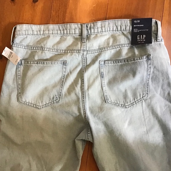 GAP distressed boyfriend jeans size 12 NWT - Picture 4 of 4